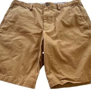 Banana Republic Men's Flat Front Shorts in Brown